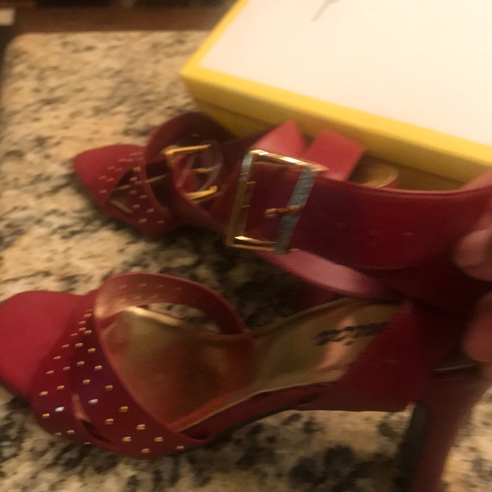Shoe heels